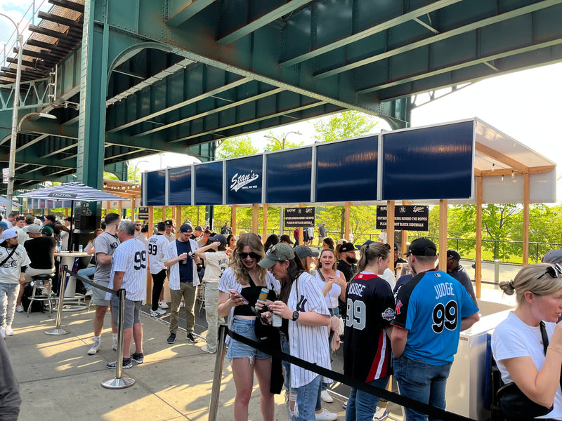NYC seasonal outdoor dining structure by Re-ply