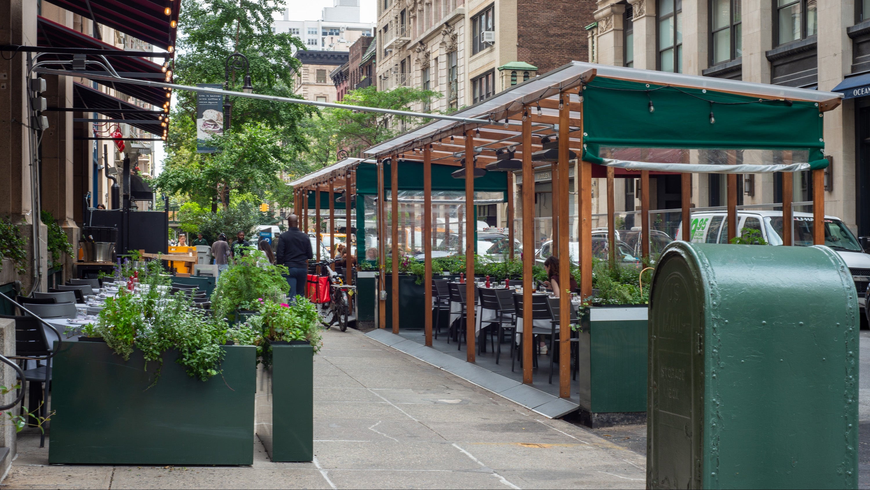NYC seasonal outdoor dining structure by Re-ply - Union Square Cafe